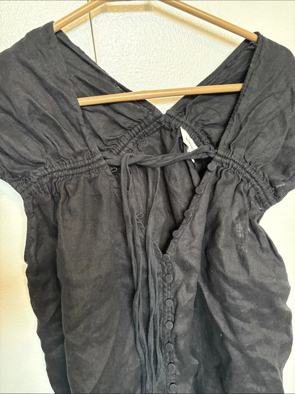 Banana Republic Black V-Neck Button Front Puff Sleeve Blouse